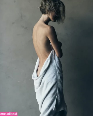 Julianne Hough [ julianne-hough ] - I'm moving my cosplay to patreon next month. I will be posting only