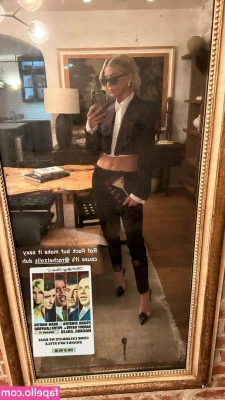 Julianne Hough [ julianne-hough ] - Happy Valentine s Day