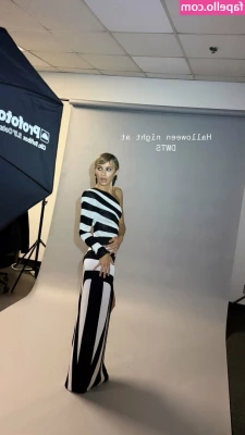 Julianne Hough [ julianne-hough ] - Me encanta esta foto
