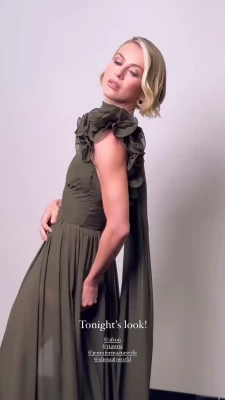 Julianne Hough [ julianne-hough ] - Who wants to see me fuck myself with my tentacle