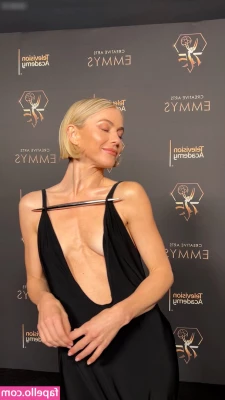 Julianne Hough [ julianne-hough ] - I m so cruel    Like  comment and tip if I ve left you frustrated and