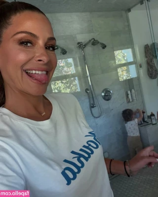 Maria Menounos [ maria-menounos ] - Let's move this to the bedroom 😏