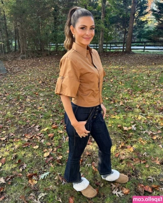 Maria Menounos [ maria-menounos ] - If you are interested in our content  ask for our packs in promotions