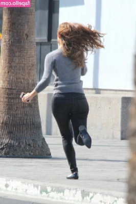 Maria Menounos [ maria-menounos ] - Going out, how do I look?