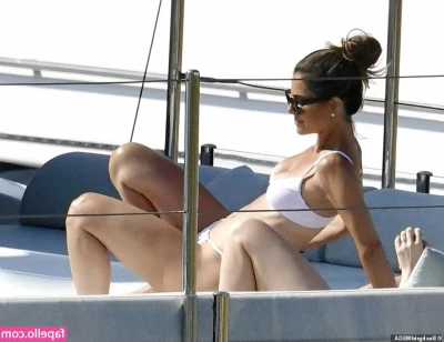 Maria Menounos [ maria-menounos ] - New Flex Friday video.