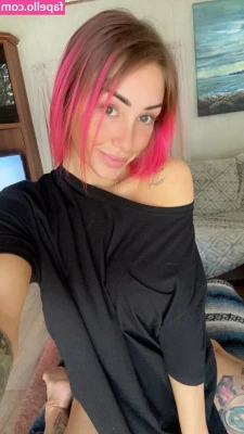 xsofiasunshine - are you seeing what I’m seeing?👀🍑