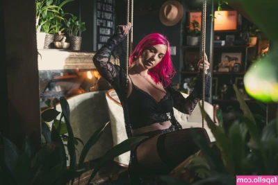 xsofiasunshine - As 2022 approaches Im just wondering who will be the first sub I fuck