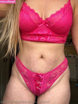 Creamy Curvy Bre [ creamy-curvy-bre ] - Shower set