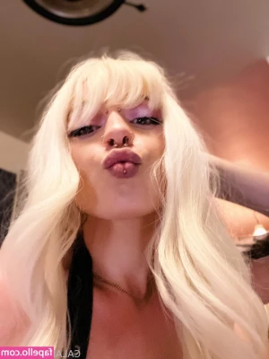 Calamityshere [ calamityshere-1 ] - Like this post if you love fishnets and bodysuit fishnets 🥵