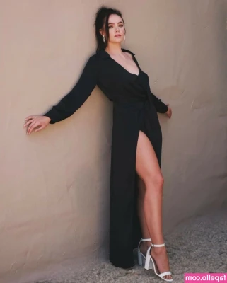 Stevie Lynn Jones [ stevie-lynn-jones ] - To be kinky among the plants 🤤