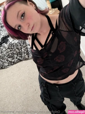clarissa_clown_premium [ clarissa-clown-premium ] - 🏕️🔥 Tits on Tour 🔥🏕️  Now THIS was very risky and