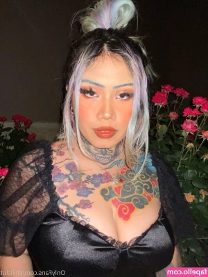 chillslut - I guess I'll spoil you tonight 😝