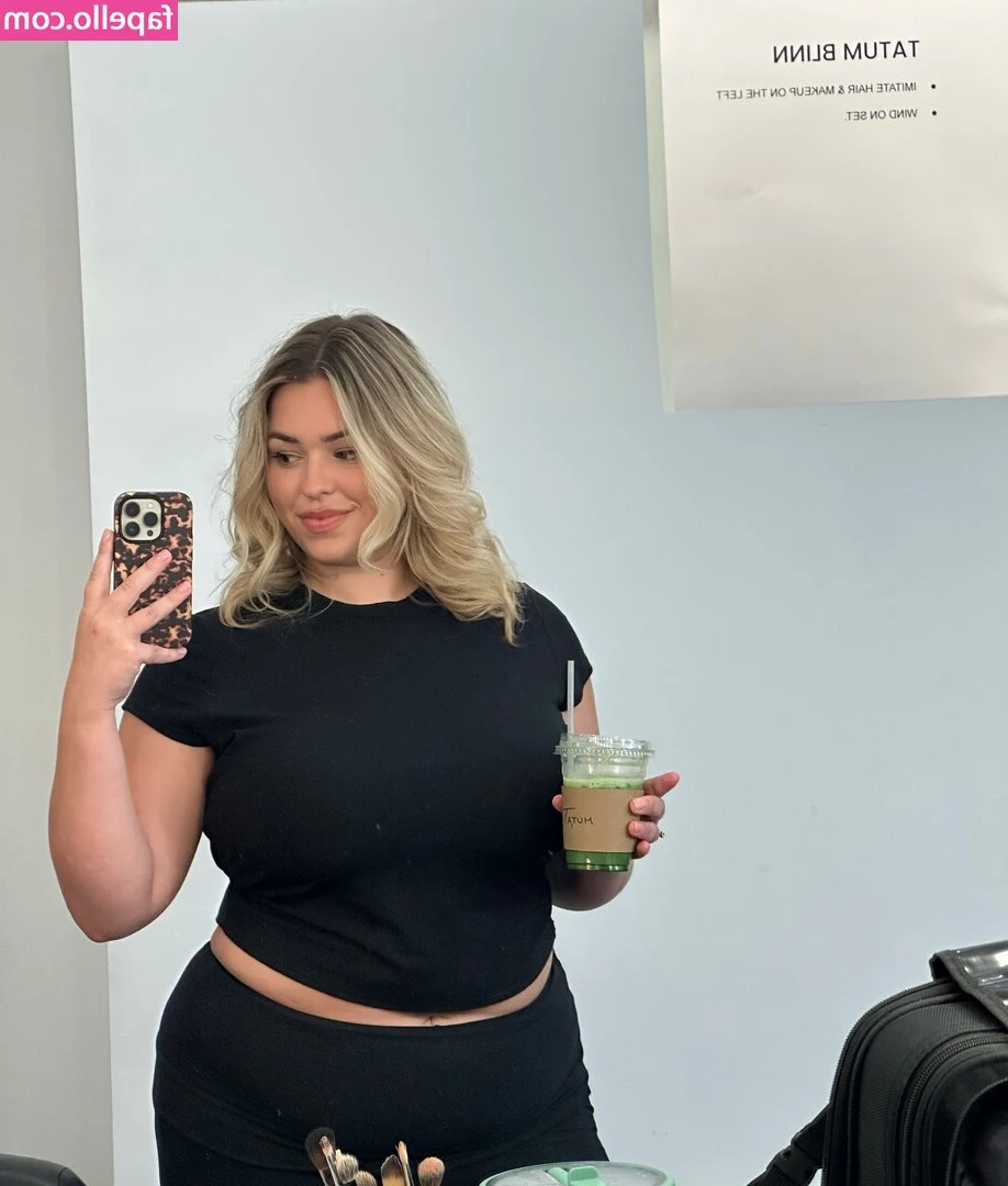 Tatum Blinn [ tatum-blinn ] - I'll be catching up on your messages this weekend, I'm just about