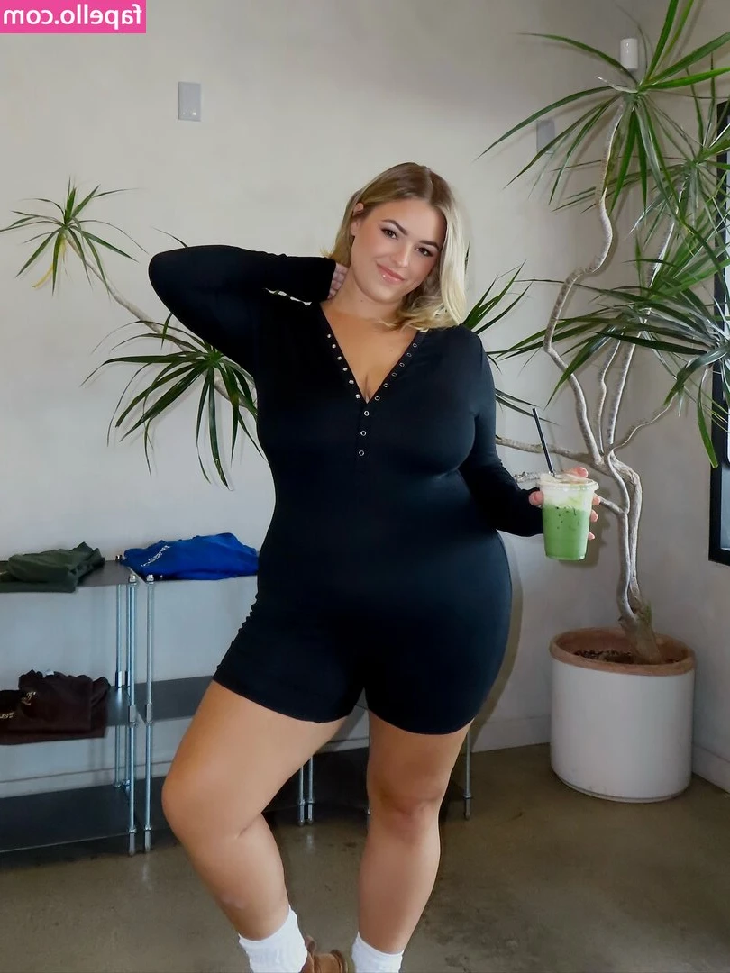 Tatum Blinn [ tatum-blinn ] - Smoothie time!!