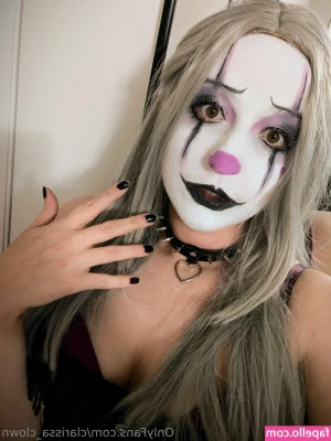 clarissa_clown [ clarissa-clown ] - You know you want to take both of us while you check out my new set!