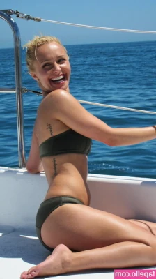 Hayden Panettiere [ hayden-panettiere ] - lil sneak preview of what I've been cooking :3 feat: @oliviarobin