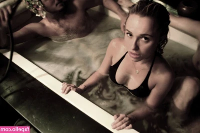 Hayden Panettiere [ hayden-panettiere ] - POV: ur taller than me (5”5) part 1