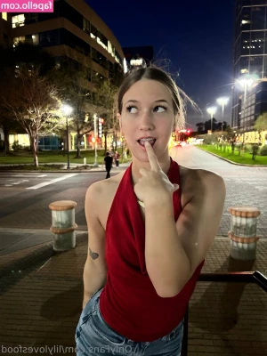 lilylovesfood - Take me to dinner and then watch me teasing you .Where do you think