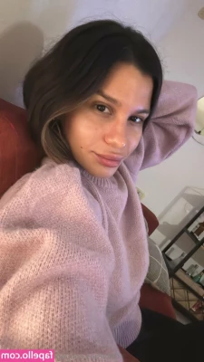 apoloniathomson - Let me Be your first at ..  $4 anal pop $5 finger pop $6 everything
