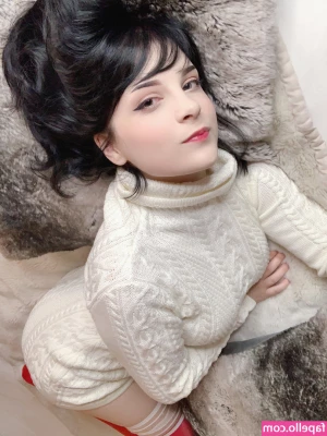 Hiso Neko [ hiso-neko ] - I’m all yours for 24 hours, what are we doing?  DM me your dream