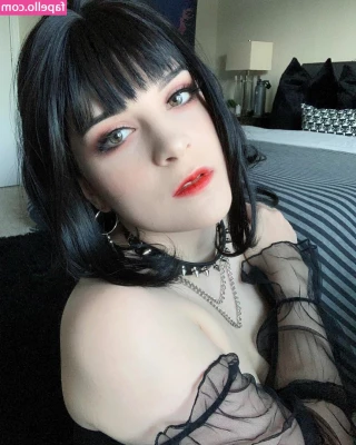 Hiso Neko [ hiso-neko ] - private message me