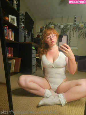 mandyfrizzle - Wanna make a cake with me? 🎂