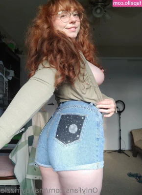mandyfrizzle - Gag on my monster cock..