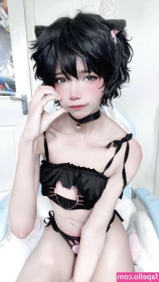 RuruChuu - Who’s joining me tonight? I’ll be live at 8pm pst!