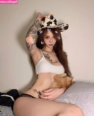 kiligkira - Who doesnt love happy hour    https onlyfans com 788758749