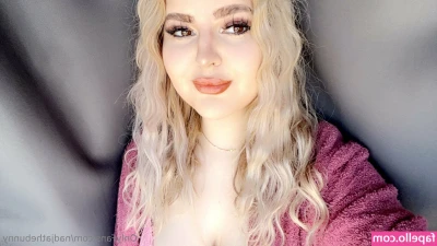 yourfavoritenextdoorgirl - I'm livestreaming tonight from 8pm-10pm PST! Cum play with me ;) DM