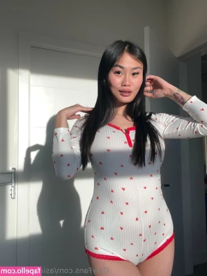 asianlolatessa [ asianlolatessa-2 ] - hadnt done this in a while! i love the knot 💕