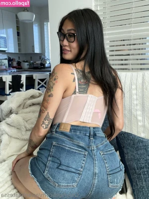 asianlolatessa [ asianlolatessa-2 ] - Happy Hump Day!