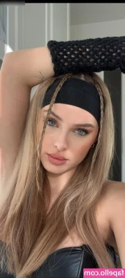 eyFreundin - pulling my panties to the side 💕