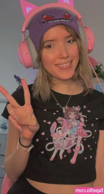 Strawberrygirlkairi - Anyone want vore content? Let me know x