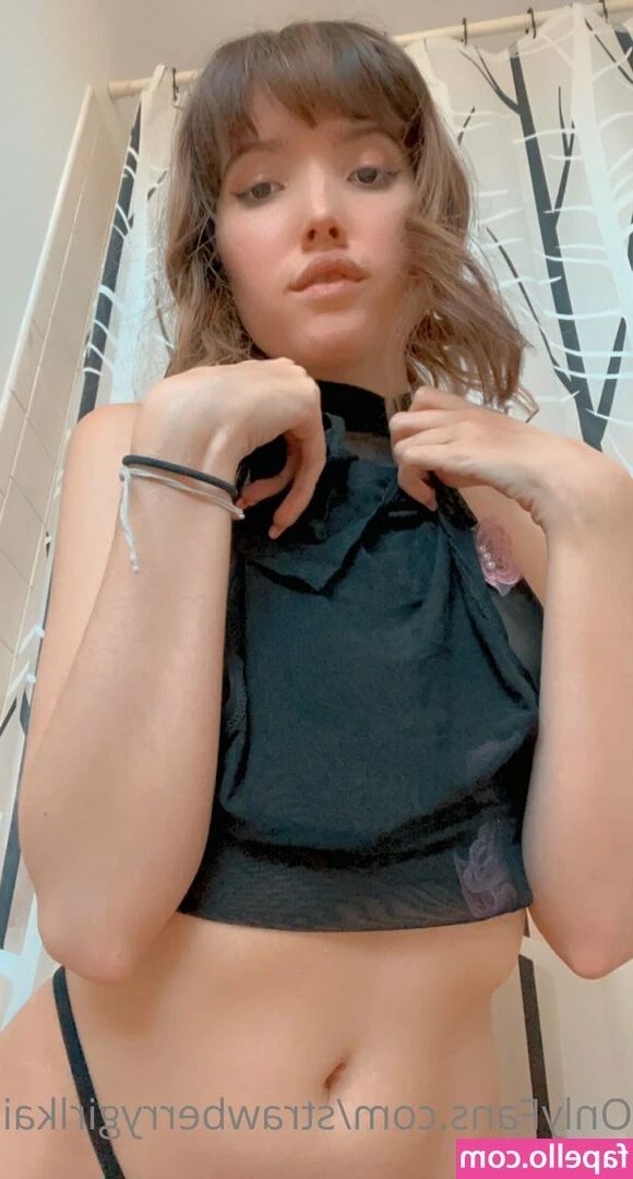 Strawberrygirlkairi - Trying on some clothes I got yesterday shopping🥰