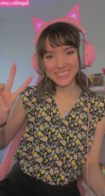 Strawberrygirlkairi - dm me so we can sext babe 🙈