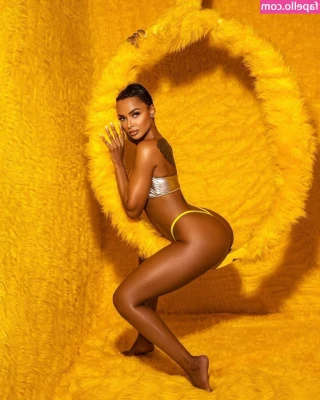 Shanty Franco [ shanty-franco ] - The scale of my body is heaven sent, can you imagine how soft and