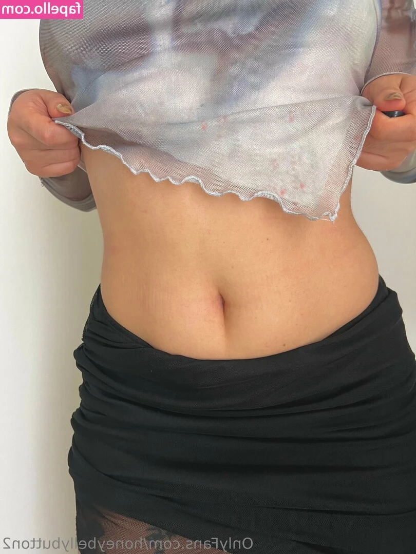 honeybellybutton2 - thicker then a snicker 🤭