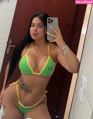 Stefany Silva [ stefany-silva ] - Just bobs
