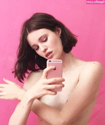 Arvida Bystrom [ arvida-bystrom ] - I think my pussy and ass really show off my Tiffany blue mani quite
