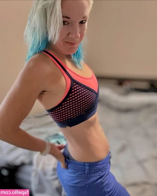 Kryssywakeup - Baby I am so horny rn 😍 could u help me? 🥵