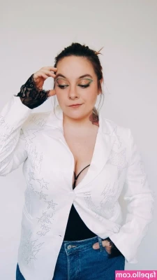 Dany Kino [ dany-kino ] - welcome to my little world of secrets 🥰   Who is going to take