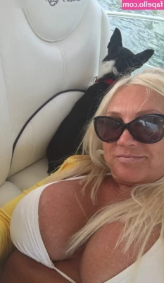 Linda Hogan [ linda-hogan ] - Posting all the longer videos of me eating Laylas cute little cunt