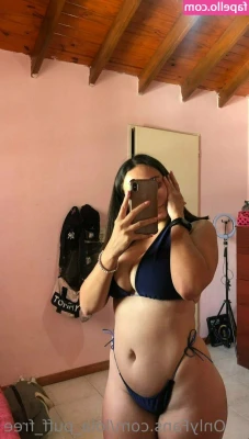 josephina_puff [ josephina-puff ] - 0:46 Ooops... here’s my pussy 😅