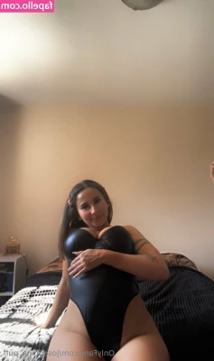 josephina_puff [ josephina-puff ] - some mid morning ass shaking to keep your monday sexy 😘 you’re