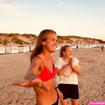 Sportlerinnen deutsch & International (Prominent) [ sportlerinnen-deutsch-amp-international-prominent ] - Humpday vibes