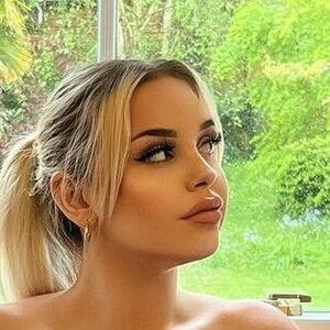 JasminCrichtonx