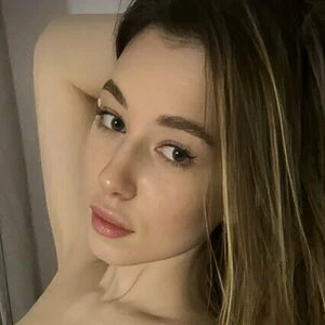 redhead_busty