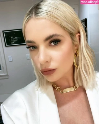 Ashley Benson [ ashley-benson ] - Naked morning Stretch Pack   Hope you like it
