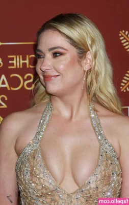 Ashley Benson [ ashley-benson ] - was feeling myself after a really great workout today and thought i d